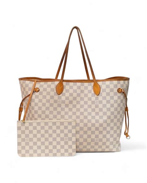 borsa louis vuitton tasca interna rovinata|Guida a: come pulire e prendersi cura del proprio Louis Vuitton.